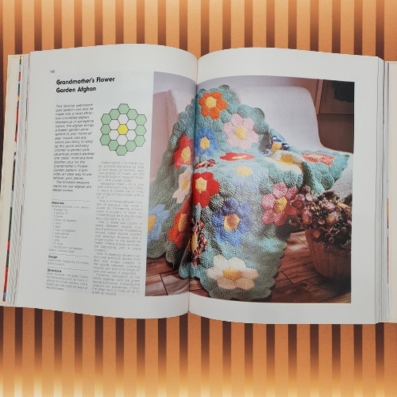 BHG Treasury of NeedleCrafts (Book) - Picture 2 of 3